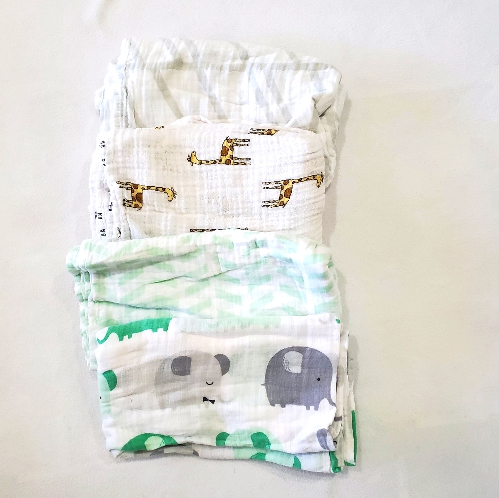 Muslin swaddles